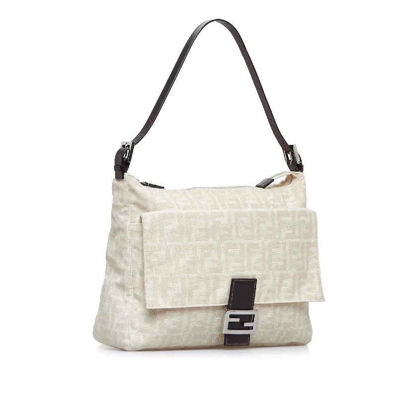 Fendi Zucca Canvas Shoulder Bag (SHG-pQEHOK)