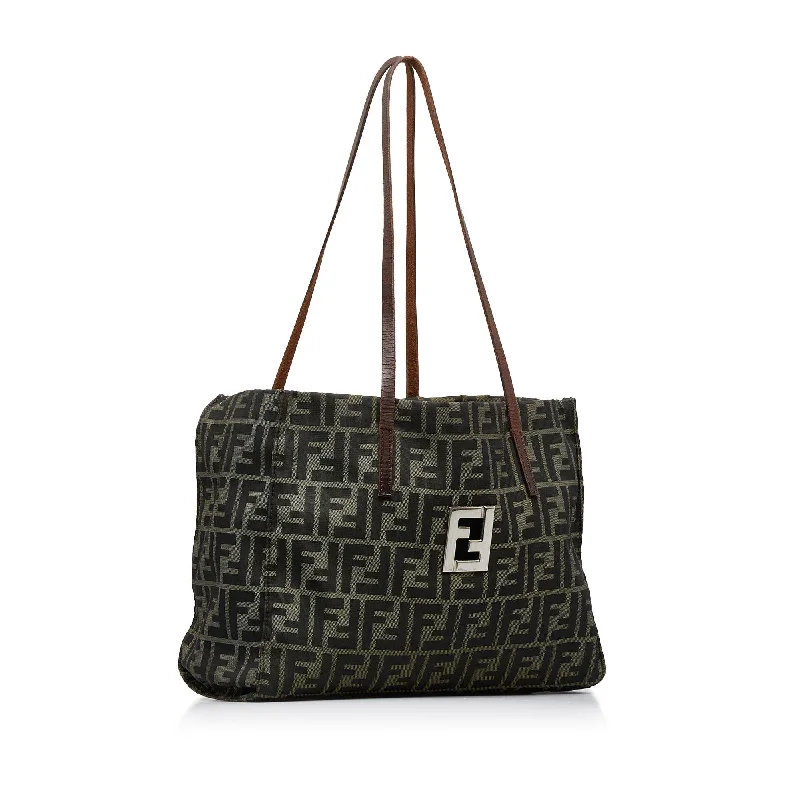 Fendi Zucca Tote Bag (SHG-IBAaYs)